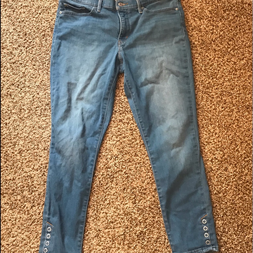 Levi skinny jeans